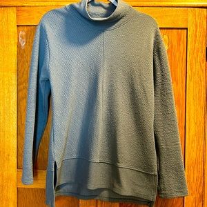 RBX tunic, L, hi low, slim fit. Dusty green. No stains, rips, tears. Great cond